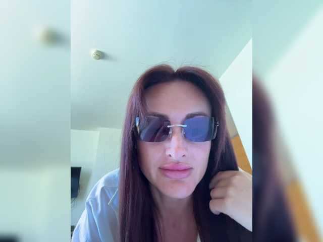 MollyLoveX live cam on BongaCams