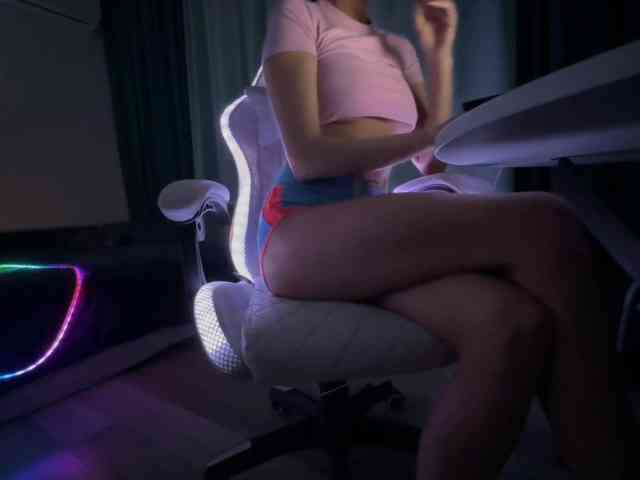 AlisaLoveX webcam