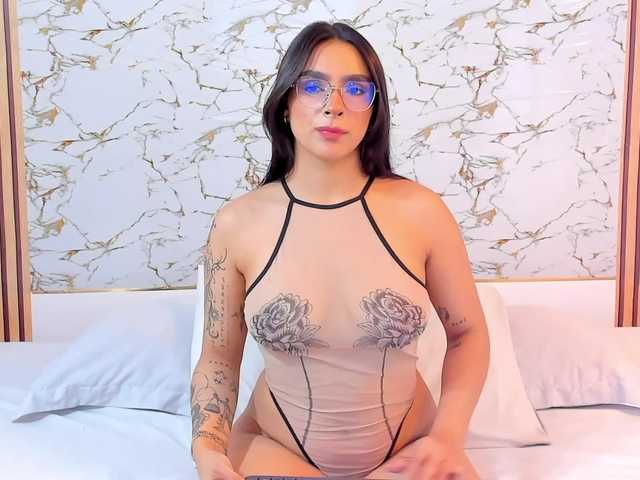AnaBustamante's BongaCams show and profile