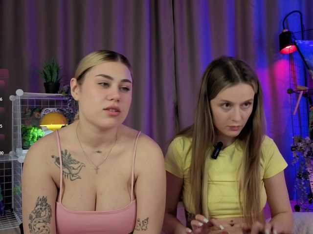 Mari8mira's BongaCams show and profile