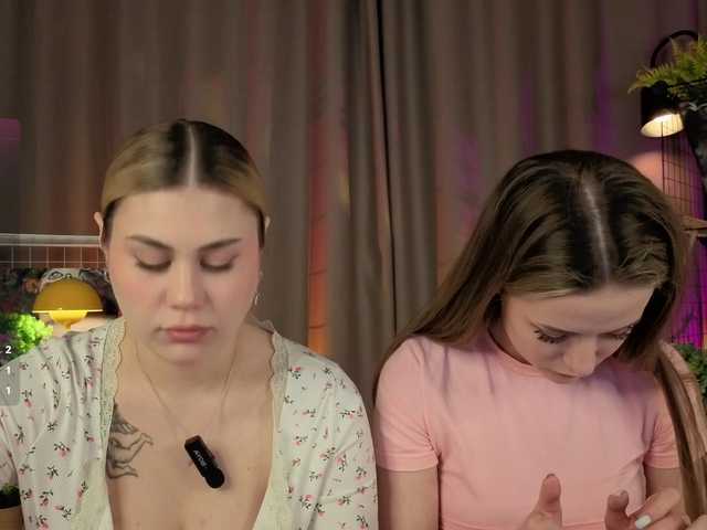 Mari8mira's BongaCams show and profile