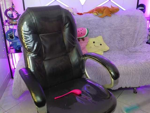 ElyCandyCurse live cam on BongaCams