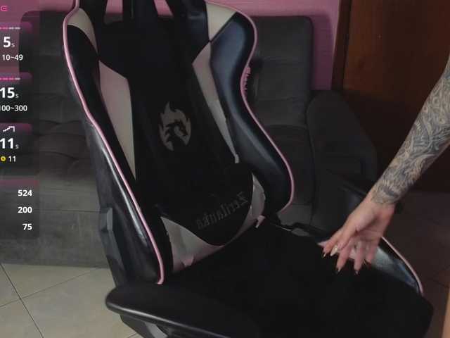 ElyCandyCurse live cam on BongaCams