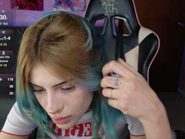ElyCandyCurse live cam on BongaCams
