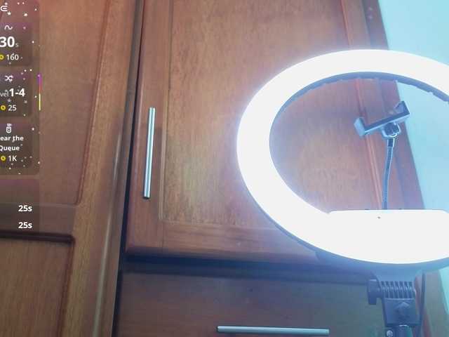 ElyCandyCurse live cam