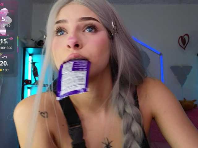 ElyCandyCurse live cam on BongaCams