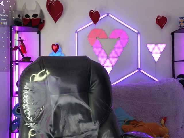 ElyCandyCurse live cam on BongaCams