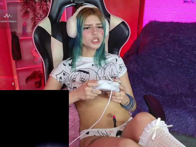 ElyCandyCurse live cam on BongaCams