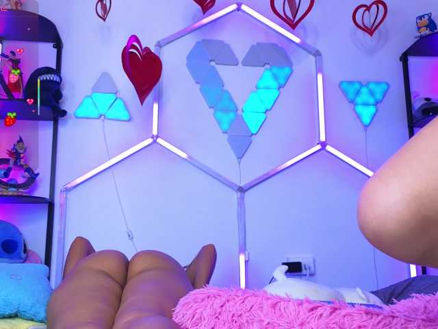 ElyCandyCurse live cam on BongaCams