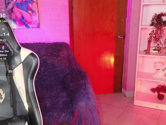 ElyCandyCurse live webcam show