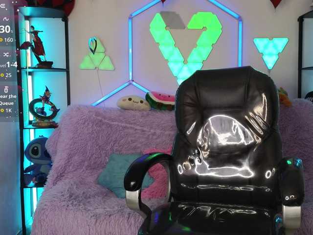 ElyCandyCurse live cam on BongaCams