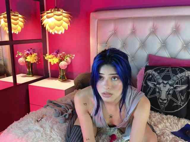 ElyCandyCurse webcam