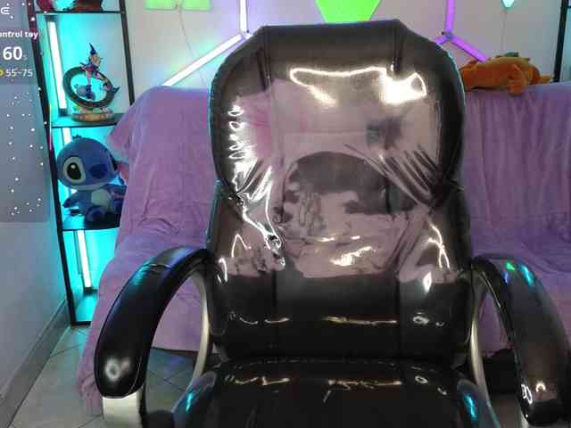 ElyCandyCurse webcam