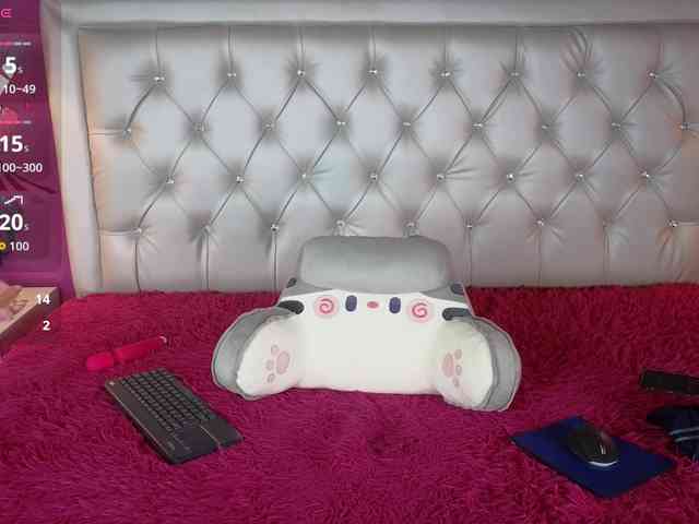 ElyCandyCurse webcam