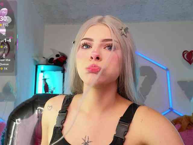 ElyCandyCurse webcam