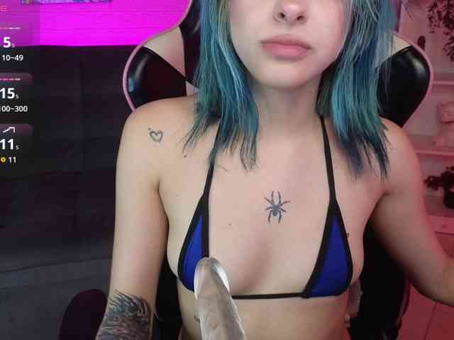 ElyCandyCurse webcam