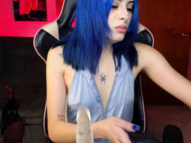 ElyCandyCurse webcam