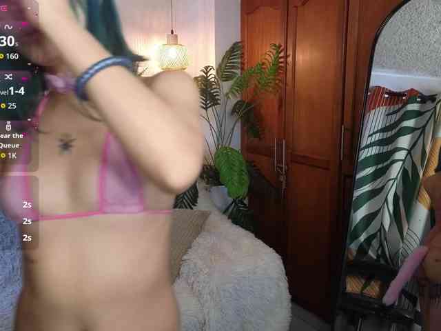 ElyCandyCurse webcam