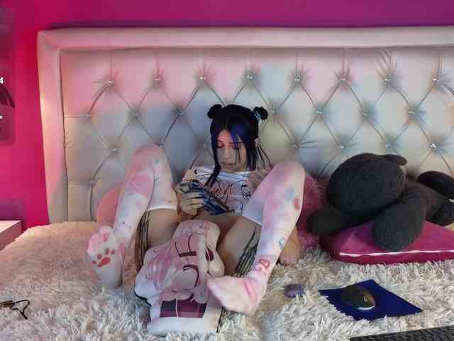 ElyCandyCurse webcam