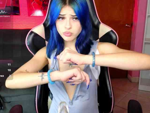 ElyCandyCurse webcam