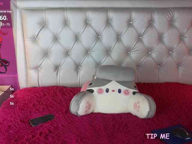 ElyCandyCurse Live Webcam on BongaCams