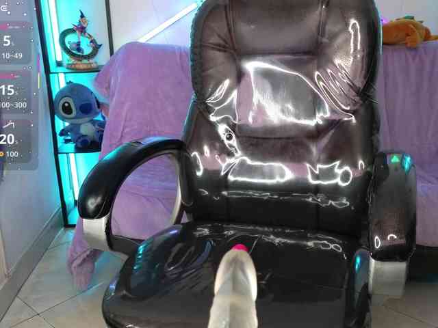 ElyCandyCurse webcam