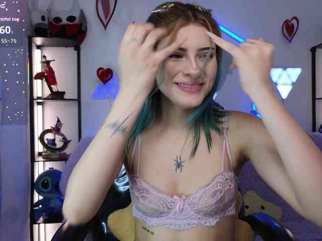 ElyCandyCurse webcam