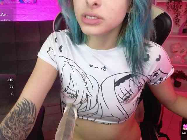 ElyCandyCurse webcam