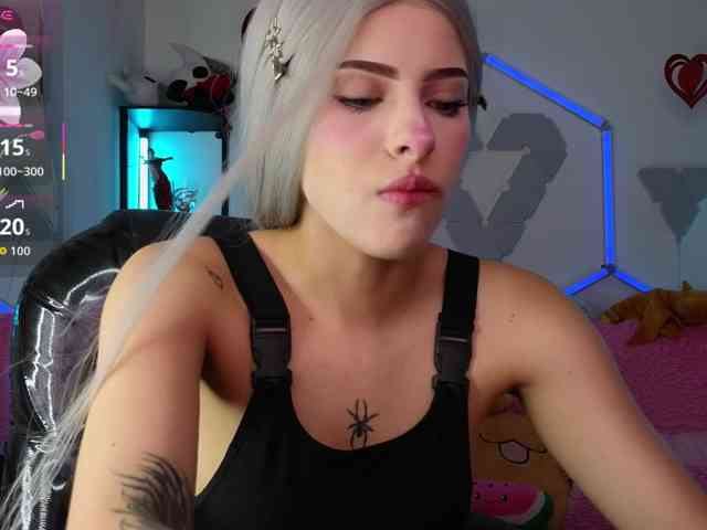 ElyCandyCurse webcam