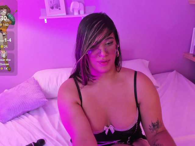 Diana-the-giant live cam on BongaCams