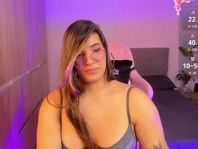 Diana-the-giant live cam on BongaCams