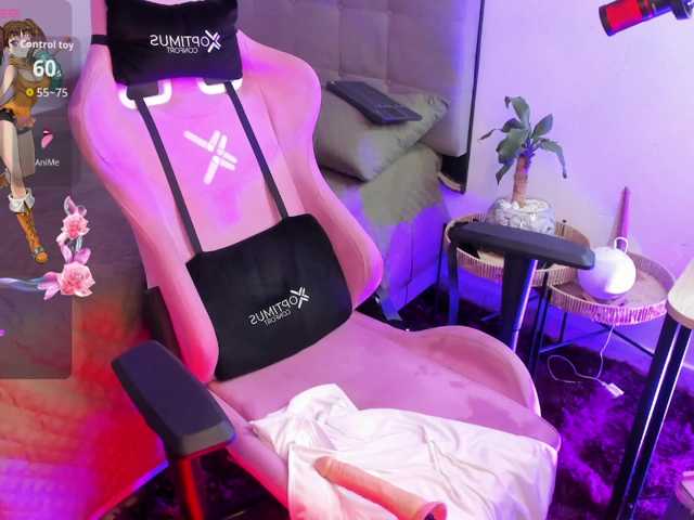 Diana-the-giant live cam on BongaCams