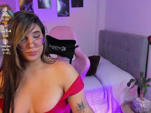 Diana-the-giant live cam on BongaCams