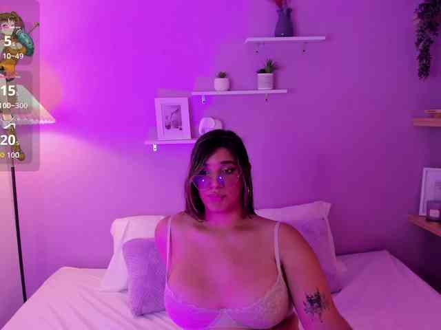 Diana-the-giant webcam