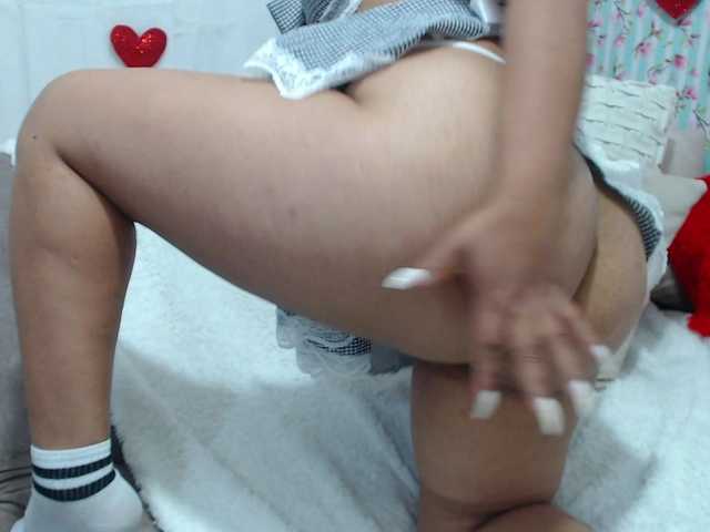 23velvet live cam on BongaCams