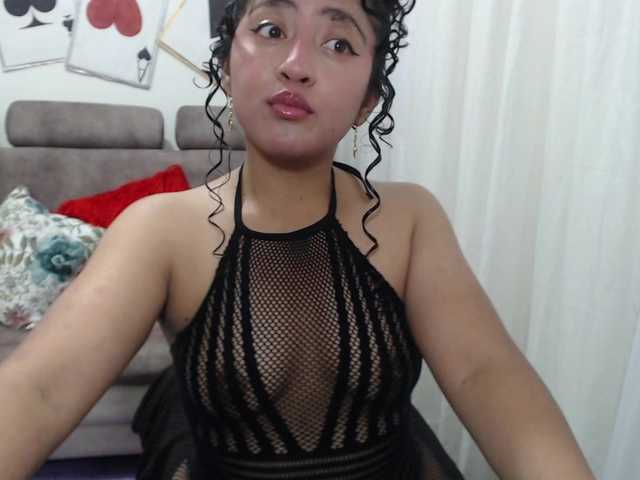 23velvet live cam on BongaCams