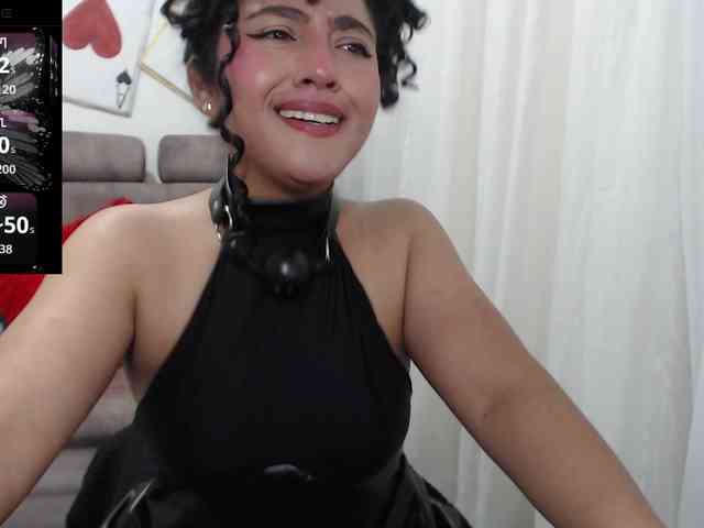 Model: 23velvet