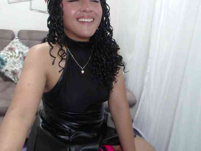 23velvet Live Webcam on BongaCams