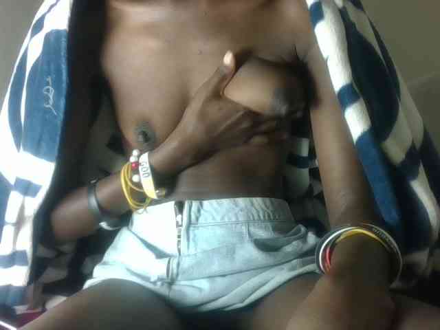 Lovelyebony7