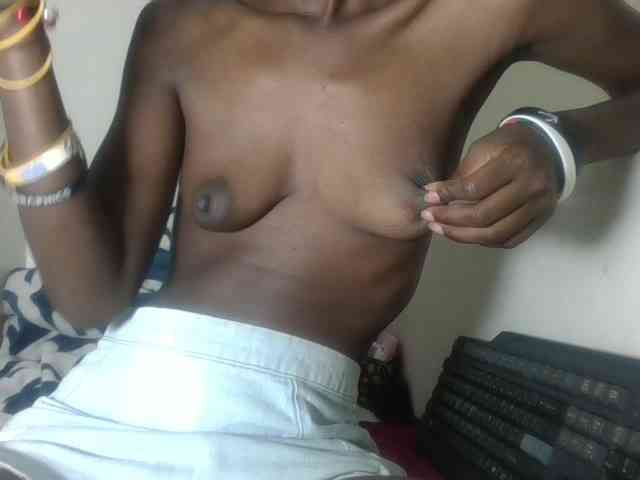 Lovelyebony7