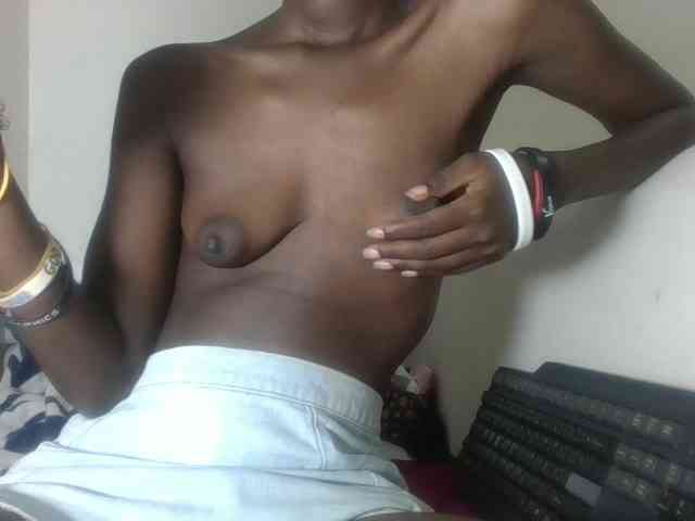 Lovelyebony7