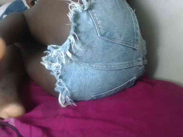 Lovelyebony7 webcam