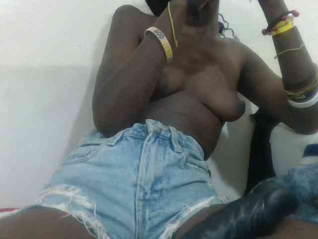 Lovelyebony7 webcam