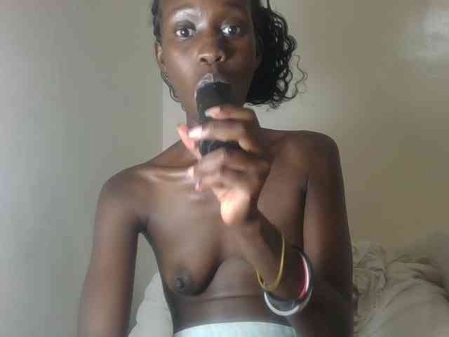 Lovelyebony7