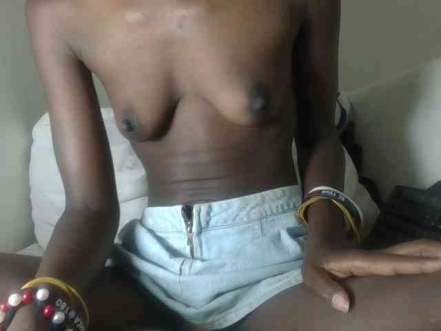 Lovelyebony7