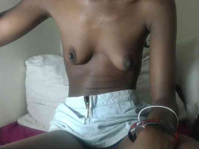 Lovelyebony7