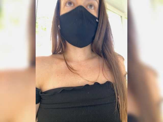 Veneralove777 live cam on BongaCams