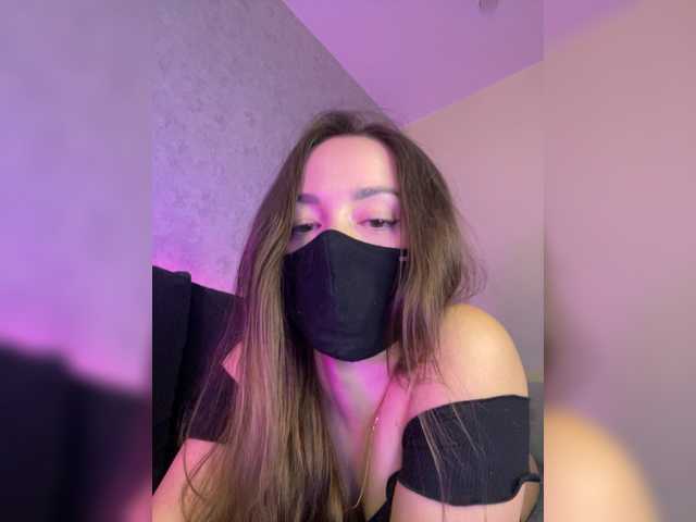 Veneralove777 live cam on BongaCams
