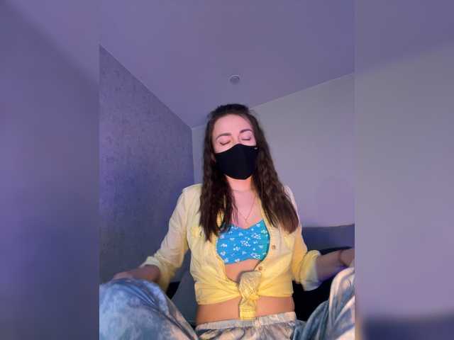 Veneralove777's BongaCams show and profile