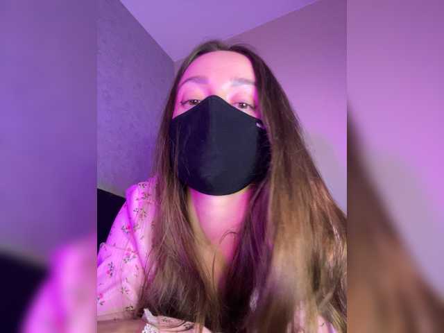 Veneralove777 live cam on BongaCams